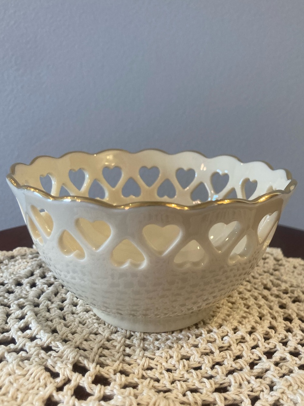 Lenox Cream Porcelain Candy Heart Cutouts Bowl with Gold Trim Like New